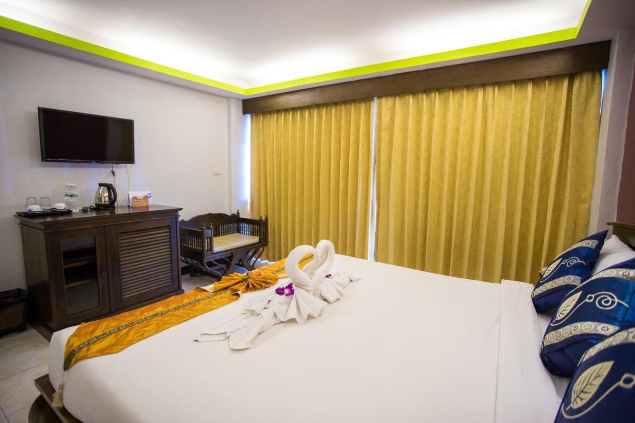 The Luxur Boutique Hotel Patong Exterior foto
