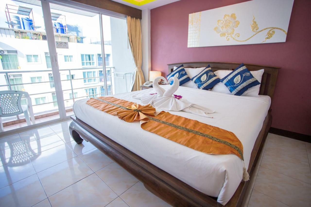 The Luxur Boutique Hotel Patong Exterior foto