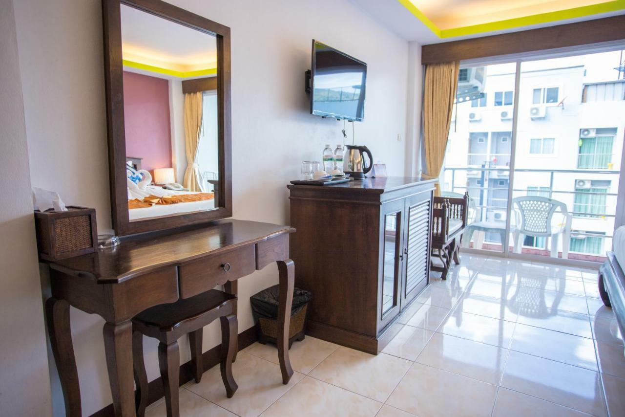 The Luxur Boutique Hotel Patong Exterior foto